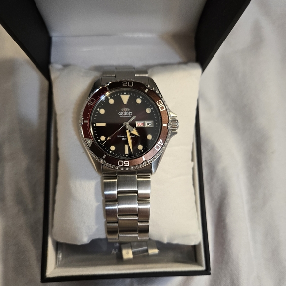 Orient Sports Automatic Red Dial Men's Watch RA-AA0814R19B - Picture 7 of 7